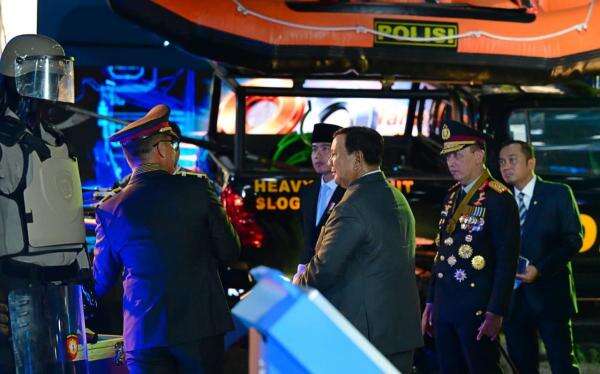 Momen Prabowo Tinjau Inovasi Teknologi di Hari Bhayangkara Momen Prabowo Tinjau Inovasi Teknologi di Hari Bhayangkara