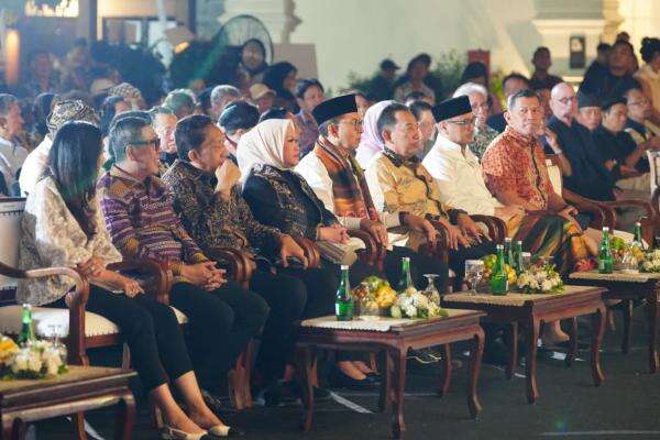 Kapolri Hadiri Pameran Nasirun 'Bersimpuh di Kaki Para Guru', Kawal Warisan Budaya Kapolri Hadiri Pameran Nasirun 'Bersimpuh di Kaki Para Guru', Kawal Warisan Budaya
