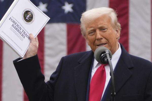 Trump Berlakukan Tarif Baru 10-12,5 untuk 89 Negara, Ini Daftarnya Trump Berlakukan Tarif Baru 10-12,5 untuk 89 Negara, Ini Daftarnya