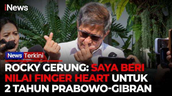 Hadir di Sidang Kabinet Paripurna, Rocky Gerung Beri 'Love Sign' Saat Ditanya Nilai Kinerja Pemerintah Hadir di Sidang Kabinet Paripurna, Rocky Gerung Beri 'Love Sign' Saat Ditanya Nilai Kinerja Pemerintah