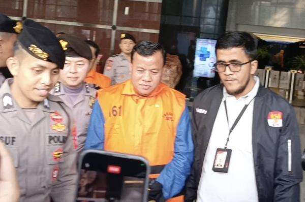 KPK: Bupati Kuansing Diduga Minta Mobil Land Cruiser Rp2 Miliar sebagai Syarat Jadi Sekda KPK: Bupati Kuansing Diduga Minta Mobil Land Cruiser Rp2 Miliar sebagai Syarat Jadi Sekda