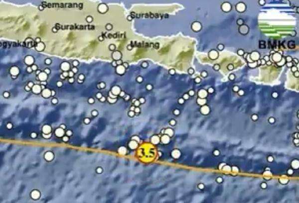 Gempa Hari Ini Guncang Jember, Cek Magnitudo dan Pusat Getarannya Gempa Hari Ini Guncang Jember, Cek Magnitudo dan Pusat Getarannya