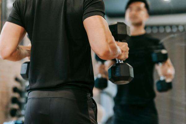 Sudah Rutin Gym tapi Otot Susah Terbentuk? Cek Asupan Protein Kamu! Sudah Rutin Gym tapi Otot Susah Terbentuk? Cek Asupan Protein Kamu!