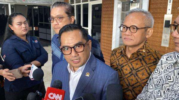 Ketum Parpol Koalisi Bahas RUU Pemilu, Komisi II DPR Segera Bentuk Panja Ketum Parpol Koalisi Bahas RUU Pemilu, Komisi II DPR Segera Bentuk Panja