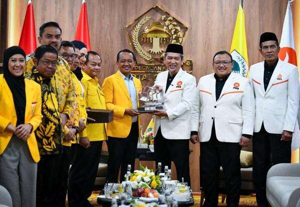 AMY Pimpin Silaturahmi Kebangsaan PKS ke Golkar, Hasilkan Komitmen Bersama Majukan UMKM dan Bela Palestina AMY Pimpin Silaturahmi Kebangsaan PKS ke Golkar, Hasilkan Komitmen Bersama Majukan UMKM dan Bela Palestina