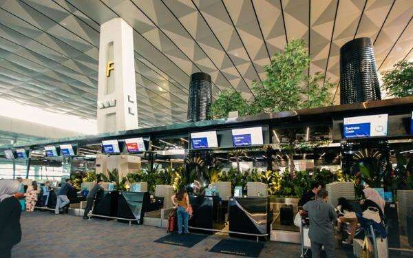 5 Bandara Ditutup Imbas Erupsi Gunung Anak Krakatau 5 Bandara Ditutup Imbas Erupsi Gunung Anak Krakatau