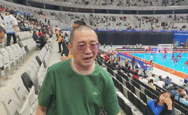 Lapangan Padel Coach Justin Disatroni Dua Maling, Topi hingga Helm Ikut Raib Lapangan Padel Coach Justin Disatroni Dua Maling, Topi hingga Helm Ikut Raib