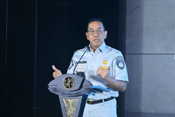 Dirut Jasa Raharja Muhammad Awaluddin Raih Anugerah Ekonomi Hijau 2026 Dirut Jasa Raharja Muhammad Awaluddin Raih Anugerah Ekonomi Hijau 2026
