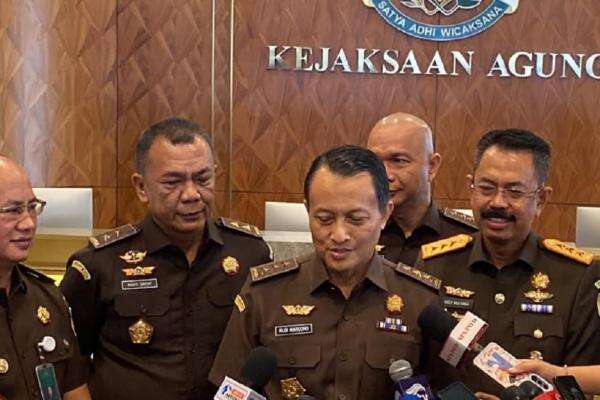 Tegaskan Pelimpahan Kasus Febrie Adriansyah dari Polri Sah, Jamwas Kejagung: Pernah Dilakukan di Perkara Asabri Tegaskan Pelimpahan Kasus Febrie Adriansyah dari Polri Sah, Jamwas Kejagung: Pernah Dilakukan di Perkara Asabri