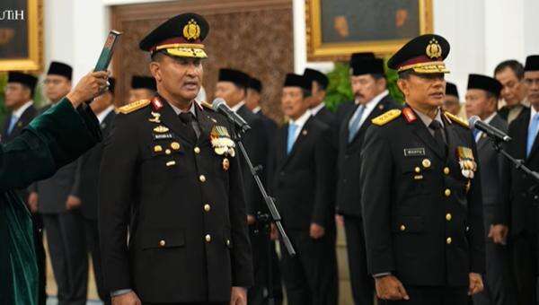 Kapolri Mutasi Sejumlah Komjen, Ini Daftar Jenderal Bintang 3 yang Bergeser Kapolri Mutasi Sejumlah Komjen, Ini Daftar Jenderal Bintang 3 yang Bergeser