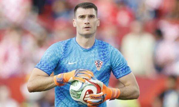 Barcelona Rekrut Livakovic, tapi Masalah Besar Muncul Sebelum Musim Dimulai Barcelona Rekrut Livakovic, tapi Masalah Besar Muncul Sebelum Musim Dimulai