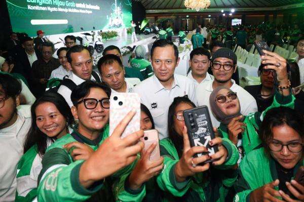 AHY Hadiri Kampanye Nasional Grab, Dorong Percepatan Tranformasi Transportasi Ramah Lingkungan AHY Hadiri Kampanye Nasional Grab, Dorong Percepatan Tranformasi Transportasi Ramah Lingkungan