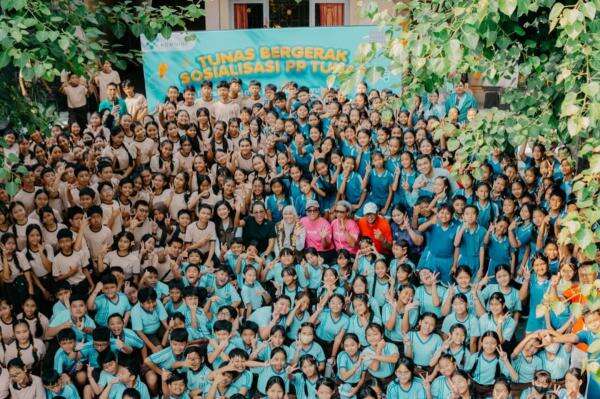 Lindungi Anak dari Risiko Digital, Menkomdigi Ajak Keluarga Bangun Kebiasaan di Luar Layar Lindungi Anak dari Risiko Digital, Menkomdigi Ajak Keluarga Bangun Kebiasaan di Luar Layar