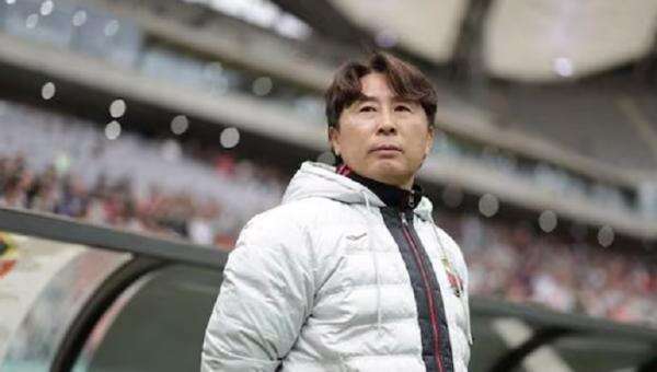 Pelatih FC Seoul Menyesal Turunkan Pemain SMA Lawan Persib Pelatih FC Seoul Menyesal Turunkan Pemain SMA Lawan Persib