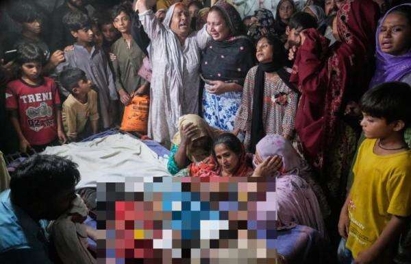 Bangunan Bimbingan Belajar Ambruk, 14 Anak Tewas Bangunan Bimbingan Belajar Ambruk, 14 Anak Tewas