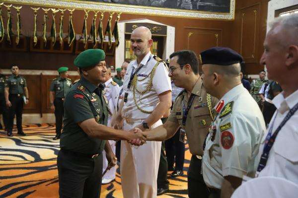 TNI Kumpulkan Atase Militer Negara Sahabat di Bandung, Perkuat Diplomasi Pertahanan TNI Kumpulkan Atase Militer Negara Sahabat di Bandung, Perkuat Diplomasi Pertahanan