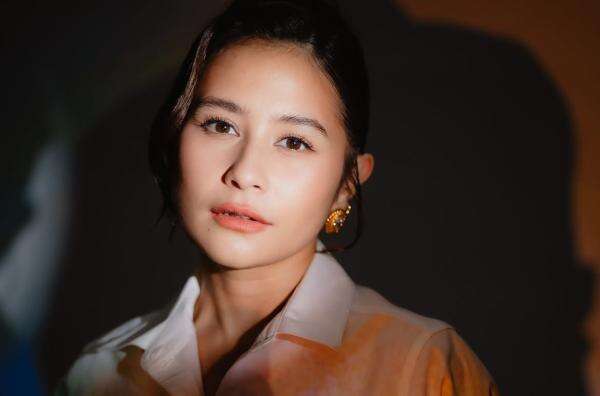 Prilly Latuconsina Belajar Bahasa Arab dan Gelapkan Kulit demi Film Baru Prilly Latuconsina Belajar Bahasa Arab dan Gelapkan Kulit demi Film Baru