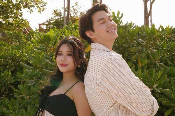 Brisia Jodie dan Jonathan Alden Umumkan Kehamilan Anak Pertama Brisia Jodie dan Jonathan Alden Umumkan Kehamilan Anak Pertama
