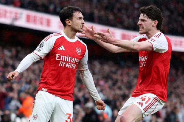 Arsenal Ingin Bangun Trio Gelandang Terbaik Liga Inggris, Bintang Rp1,4 Triliun Dikejar Arsenal Ingin Bangun Trio Gelandang Terbaik Liga Inggris, Bintang Rp1,4 Triliun Dikejar