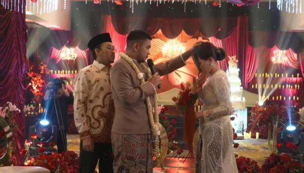 Sah! Nathalie Holscher dan Aripat Resmi Menikah Sah! Nathalie Holscher dan Aripat Resmi Menikah