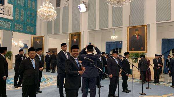 Bahlil Dilantik Jadi Menko Hilirisasi dan Transisi Energi, Tetap Rangkap Menteri ESDM Bahlil Dilantik Jadi Menko Hilirisasi dan Transisi Energi, Tetap Rangkap Menteri ESDM