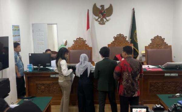 Sidang Praperadilan Penyitaan, Eks Waka BGN Lodewyk Pusung Merasa Dikriminalisasi Sidang Praperadilan Penyitaan, Eks Waka BGN Lodewyk Pusung Merasa Dikriminalisasi