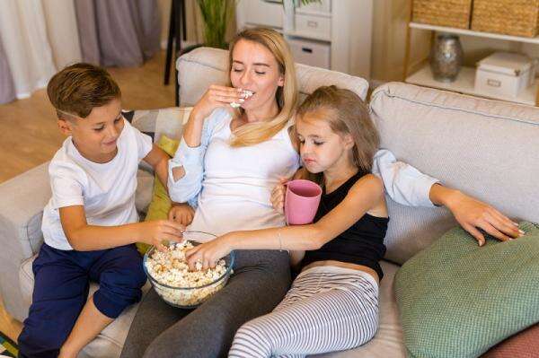 Moms, Jangan Beri Balita Popcorn, Ini Alasannya Kata Pakar Moms, Jangan Beri Balita Popcorn, Ini Alasannya Kata Pakar