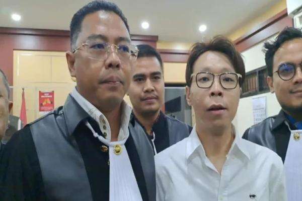 Dakwaan Richard Lee Dinilai Lemah, Saksi Ahli Hukum Kesehatan Beri Penjelasan Dakwaan Richard Lee Dinilai Lemah, Saksi Ahli Hukum Kesehatan Beri Penjelasan
