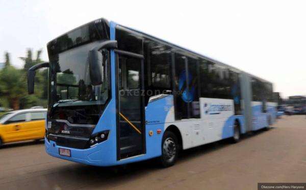 Transjakarta Alihkan Sejumlah Rute Imbas Demo di DPR Transjakarta Alihkan Sejumlah Rute Imbas Demo di DPR