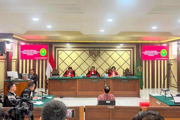 Hukuman Nadiem Dipangkas Jadi 9 Tahun Penjara di Tingkat Banding Hukuman Nadiem Dipangkas Jadi 9 Tahun Penjara di Tingkat Banding
