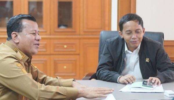 KPK Dalami Pertemuan Bupati Kuansing Suhardiman Amby dengan Menhut Raja Juli KPK Dalami Pertemuan Bupati Kuansing Suhardiman Amby dengan Menhut Raja Juli