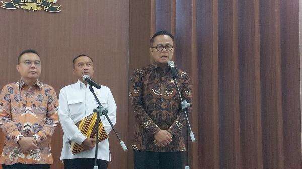 Dony Oskaria Jamin Kontrak SDA yang Dipegang Perusahaan Tetap Berjalan meski Ada DSI Dony Oskaria Jamin Kontrak SDA yang Dipegang Perusahaan Tetap Berjalan meski Ada DSI