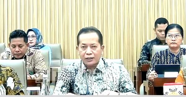 Menkop Ungkap Skema Koperasi Kelola Kebun Sawit hingga Bangun Pabrik CPO Menkop Ungkap Skema Koperasi Kelola Kebun Sawit hingga Bangun Pabrik CPO