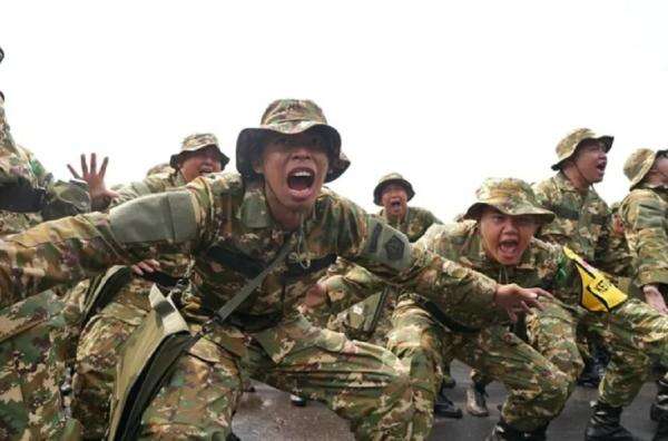 Banyak Konten Parodi Pegawai Kopdes Bergaya Tentara, Menkop: Maksudnya Baik Banyak Konten Parodi Pegawai Kopdes Bergaya Tentara, Menkop: Maksudnya Baik
