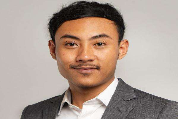 Menata Demokrasi Produktif untuk Kesejahteraan Lintas Generasi Menata Demokrasi Produktif untuk Kesejahteraan Lintas Generasi