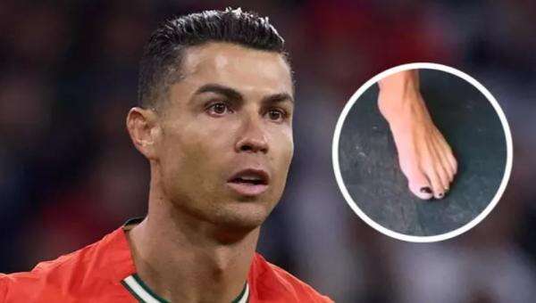 Resmi! Cristiano Ronaldo Bertahan di Al-Nassr Hingga 2027, Main Sampai Usia 42 Tahun! Resmi! Cristiano Ronaldo Bertahan di Al-Nassr Hingga 2027, Main Sampai Usia 42 Tahun!