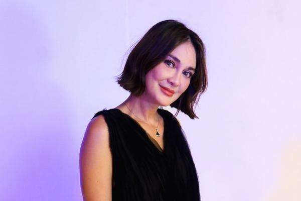 Luna Maya Doakan 5 Jurnalis Hilang di Anak Krakatau Segera Ditemukan Luna Maya Doakan 5 Jurnalis Hilang di Anak Krakatau Segera Ditemukan