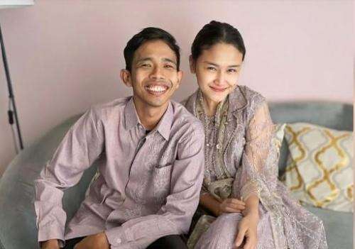 Dede Sunandar Ingin Pertahankan Rumah Tangga dengan Karen Hertatum Demi Anak Dede Sunandar Ingin Pertahankan Rumah Tangga dengan Karen Hertatum Demi Anak