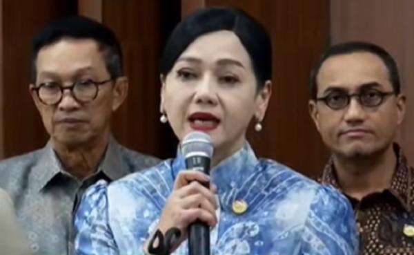 Waspadai Fenomena Gali Lubang Tutup Lubang, OJK Minta Pinjol Cek Kemampuan Bayar Pengguna Waspadai Fenomena Gali Lubang Tutup Lubang, OJK Minta Pinjol Cek Kemampuan Bayar Pengguna