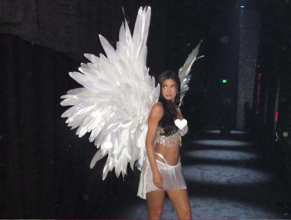 Mewah! Kylie Jenner Pakai Fantasy Bra Rp900 Miliar di Victoria Secret Fashion Show 2026 Mewah! Kylie Jenner Pakai Fantasy Bra Rp900 Miliar di Victoria Secret Fashion Show 2026