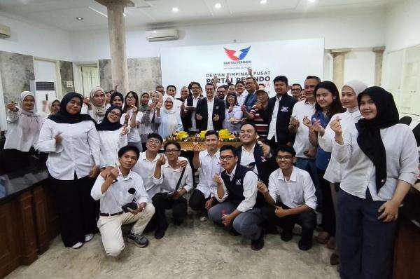 HUT ke-12 Partai Perindo, Sekjen Ferry Kurnia Dorong Penguatan Ekonomi Masyarakat HUT ke-12 Partai Perindo, Sekjen Ferry Kurnia Dorong Penguatan Ekonomi Masyarakat