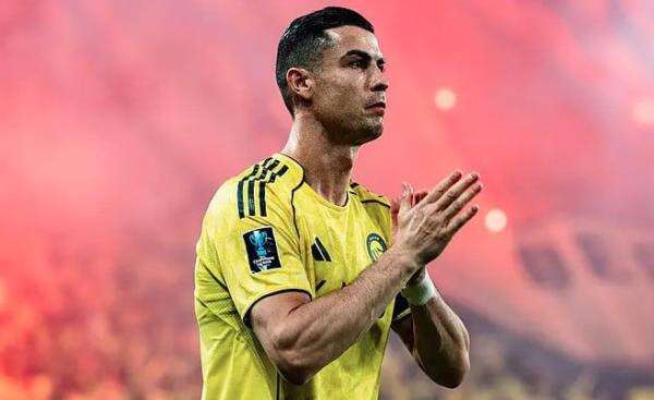 Cristiano Ronaldo Pensiun Akhir Musim Ini? Cristiano Ronaldo Pensiun Akhir Musim Ini?