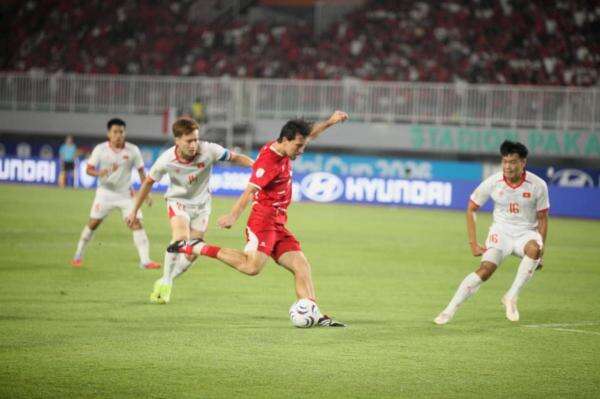 Timnas Indonesia vs Vietnam: Hancur dalam 2 Menit, Garuda Tertinggal 0-2 di Babak Pertama Timnas Indonesia vs Vietnam: Hancur dalam 2 Menit, Garuda Tertinggal 0-2 di Babak Pertama