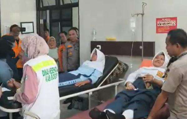 417 Siswa SMP di Dramaga Bogor Keracunan Massal Menu MBG, Dilarikan ke 3 RS 417 Siswa SMP di Dramaga Bogor Keracunan Massal Menu MBG, Dilarikan ke 3 RS