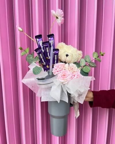 Tumbler Bouquet Lagi Viral, Ide Hadiah Unik dan Bermanfaat yang Bisa Dibuat Sendiri di Rumah Tumbler Bouquet Lagi Viral, Ide Hadiah Unik dan Bermanfaat yang Bisa Dibuat Sendiri di Rumah