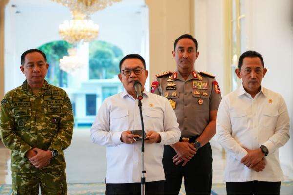 Sejumlah Negara ASEAN Siap Bantu Padamkan Karhutla, Ini Tanggapan Menko Polkam Sejumlah Negara ASEAN Siap Bantu Padamkan Karhutla, Ini Tanggapan Menko Polkam