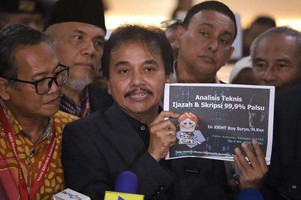 Yakup Hasibuan Sebut Roy Suryo Tak Pernah Meneliti Ijazah Asli Jokowi Yakup Hasibuan Sebut Roy Suryo Tak Pernah Meneliti Ijazah Asli Jokowi