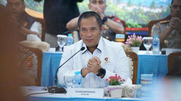 Bareskrim Tetapkan 245 Tersangka Perorangan dan 20 Korporasi dalam Karhutla 2026 Bareskrim Tetapkan 245 Tersangka Perorangan dan 20 Korporasi dalam Karhutla 2026