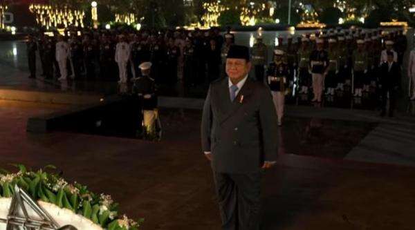 Prabowo Pimpin Ziarah dan Renungan Suci Perayaan HUT ke-81 RI di TMP Kalibata Prabowo Pimpin Ziarah dan Renungan Suci Perayaan HUT ke-81 RI di TMP Kalibata