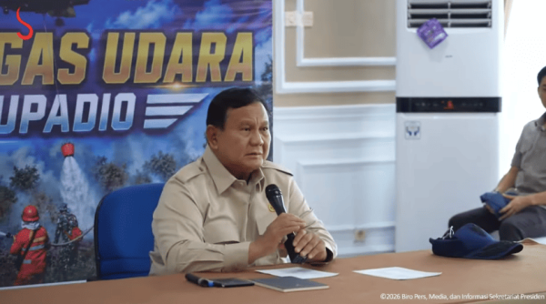 Prabowo Pimpin Rapat Penanganan Karhutla di Kalbar, Terima Laporan 198 Hotspot Prabowo Pimpin Rapat Penanganan Karhutla di Kalbar, Terima Laporan 198 Hotspot